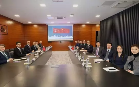 Kacır ve Hongbin İstanbul'da Görüştü