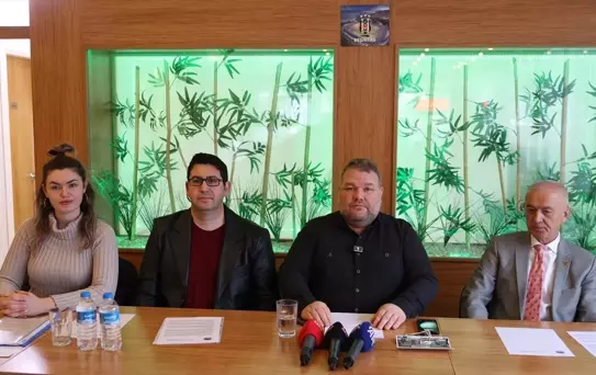 Çifte Vatandaşlara Sandık Sınırı Tepkisi