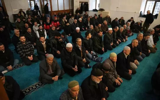 Deprem Şehitleri İçin Mevlit Töreni