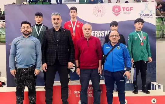 Karatay Belediyespor U17 Şampiyonu