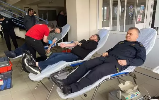 Nazilli Emniyet'ten Kızılay'a Kan Bağışı
