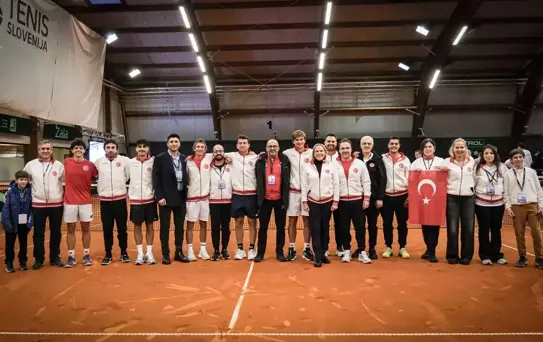 A Milli Tenis Takımı, Slovenya'yı 2-0 geçti