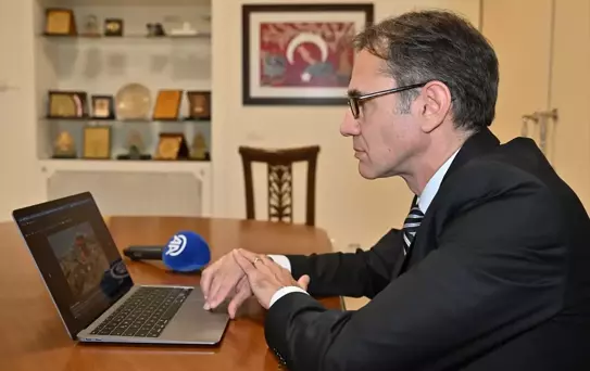 Büyükelçi Lütem, 'Yılın Kareleri' Oylamasına Katıldı