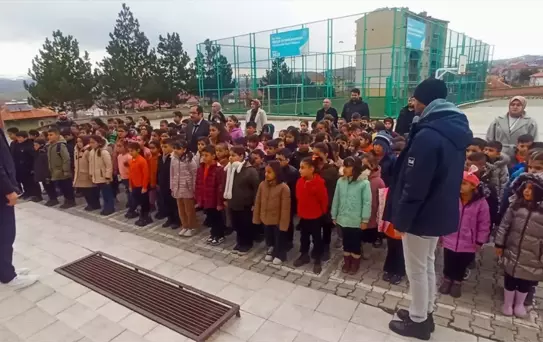 Yeşilyurt'ta Deprem Şehitleri Anıldı