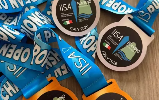 Deniz Kayadelen'den Buzda 4 Madalya