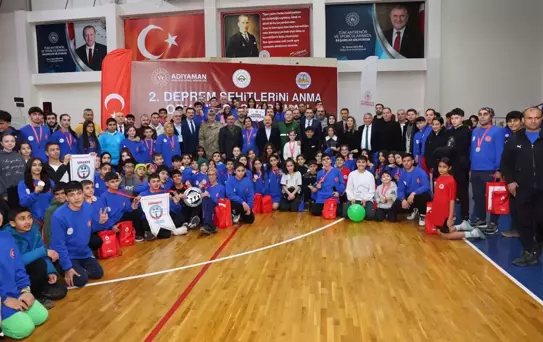 Deprem Şehitlerini Anma Yarışmaları Ödül Töreni