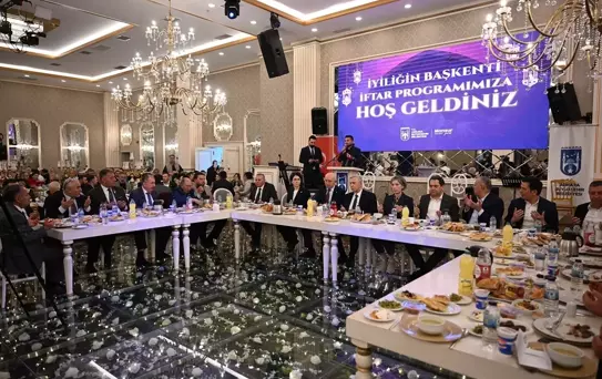 Mansur Yavaş Sincan'da İftar Programında