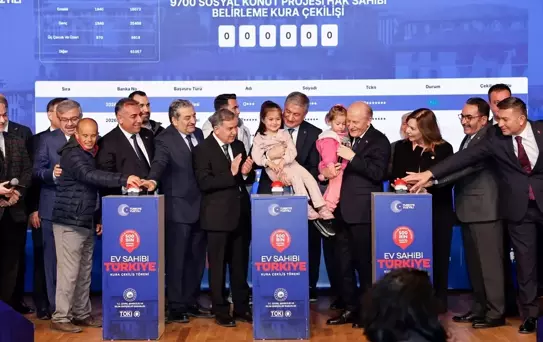 Adana'da 'Yüzyılın Konut Projesi' kapsamında yapılacak konutların kurası çekildi