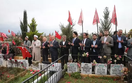 Adıyaman'da Ramazan Bayramı arifesinde mezarlıklar ziyaret edildi