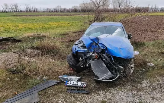 Şuhut'ta Trafik Kazası: 3 Yaralı