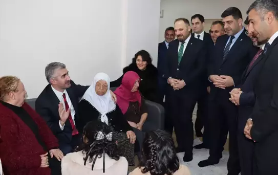 Tarıkdaroğlu Mardin'de Ziyaretlerde Bulundu