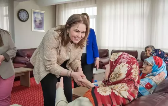 İba, Huzurevi Sakinlerinin Bayramını Kutladı