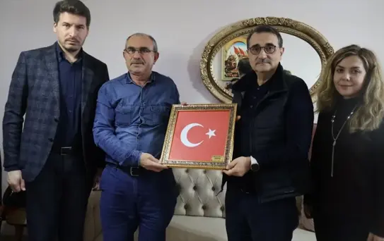 AK Parti Eskişehir Milletvekili Dönmez'den şehit ailesi ve esnafa ziyaret