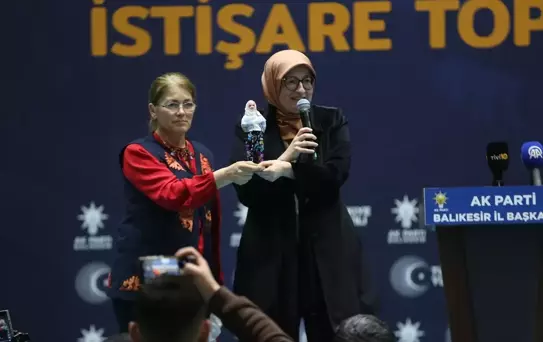 AK Parti Genel Başkan Yardımcısı Belgin Uygur, Balıkesir'de konuştu Açıklaması