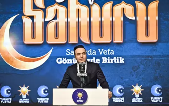 AK Parti Gençlik Kolları İstanbul'da Sahur Programı Düzenledi