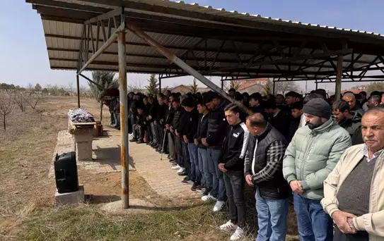 Aksaray'da Trafik Kazası: 2 Kuzen Hayatını Kaybetti