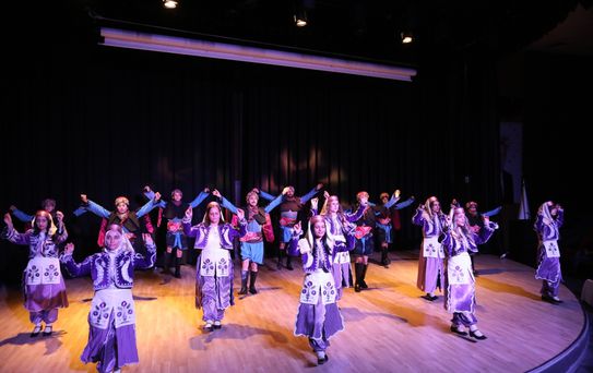 Darıca'da Halk Oyunları Şenlikleri