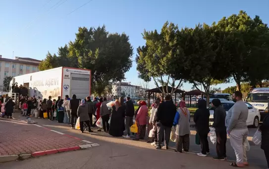 Antalya'da Ramazan İçin Sıcak Yemek İkramı