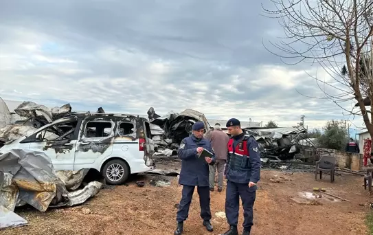 Kepez'de Yangın: Anne ve 5 Çocuk Hayatını Kaybetti