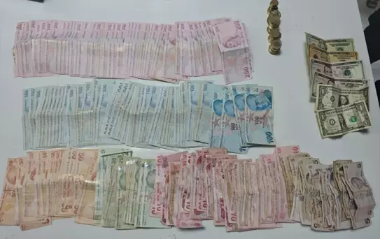 Dilenciden 27 Bin Lira ve 42 Dolar Çıktı