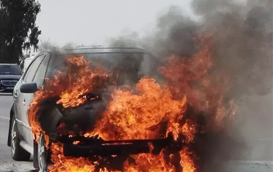 Manavgat'ta Otomobil Yangını