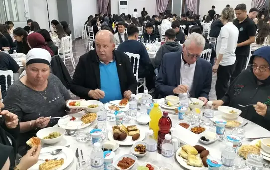 Manavgat'ta Mühtediler İftar Programında Buluştu