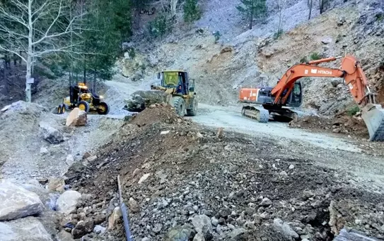 Alanya'da Buzlanmaya Karşı Tuzlama Çalışması