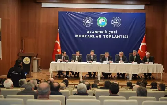 Ayancık'ta Muhtarlar Toplantısı