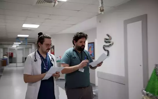 Aydın'da Doktor Kardeşler Aynı Hastanede Çocuklara Hizmet Veriyor