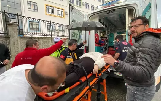 Yaralı Sürücüye Vatandaşlardan Destek