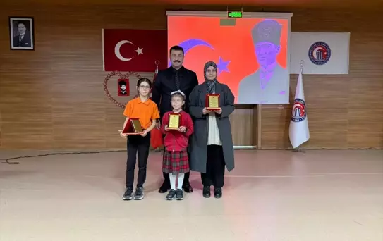 Ayvacık'ta 18 Mart konulu program düzenlendi