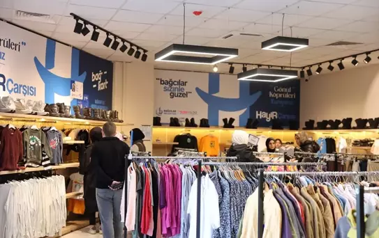 Bağcılar Belediyesi Ramazan'da İhtiyaç Sahiplerine Yardımda Bulunuyor