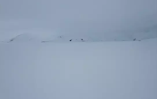 Bahar Gelmedi: Balık Gölü Karla Kaplı