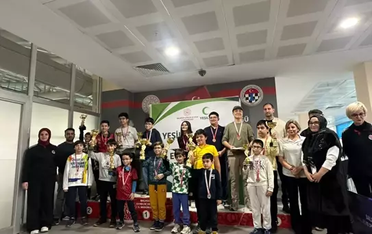 Balıkesir'de Satranç Turnuvası Tamamlandı