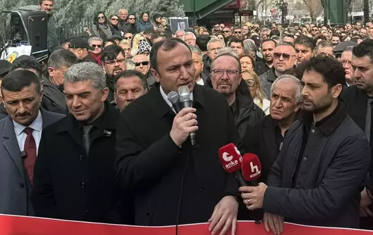 Öğretmen Cinayeti Protesto Edildi