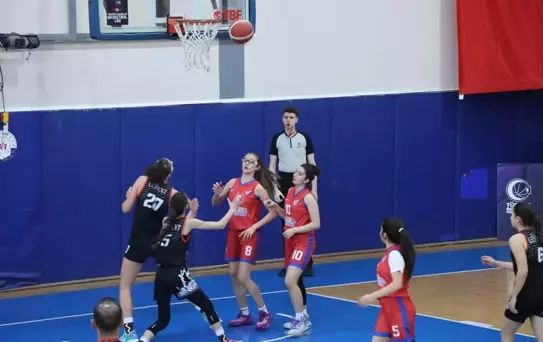 14 Yaş Altı Kızlar Basketbol Şampiyonası Devam Ediyor