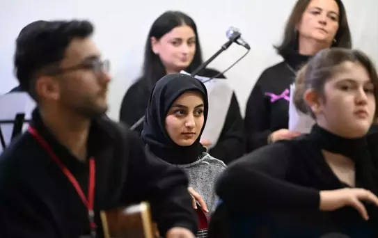 Cumayeri'nde Müzikseverler Korosunu Kurdu