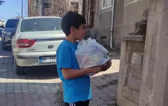 Öğrencilerden Yardım Eli