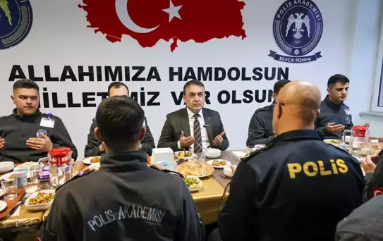 Vali Sözer, Polis Adaylarıyla İftarda Buluştu