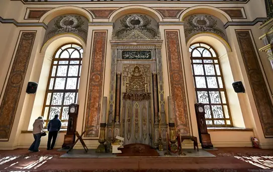 Dolmabahçe Camisi: Osmanlı'nın Batı Etkisi