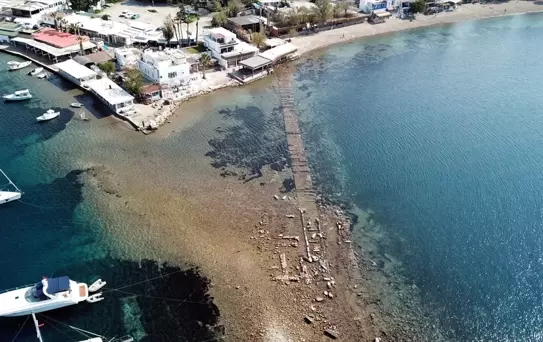 Tarihi Surlar Su Çekilince Ortaya Çıktı