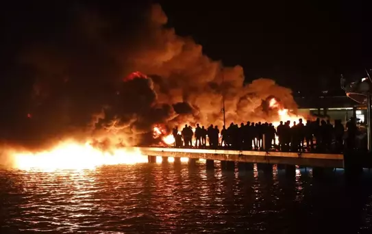 Bodrum'da Marinada Yangın