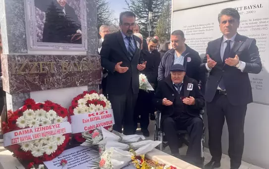 İzzet Baysal Vefatının 26. Yılında Anıldı