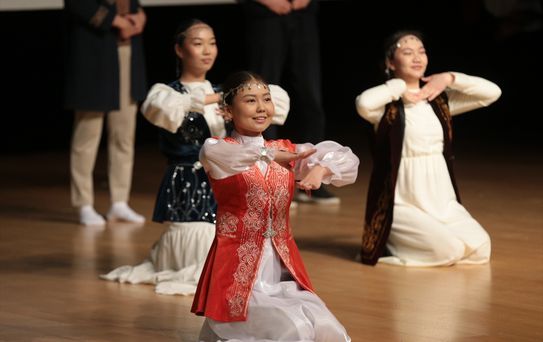 BAİBÜ'de Nevruz Etkinliği Coşkuyla Kutlandı