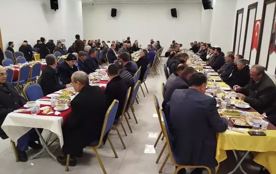 Boyabat Kaymakamlığı muhtarlara yönelik iftar programı düzenledi