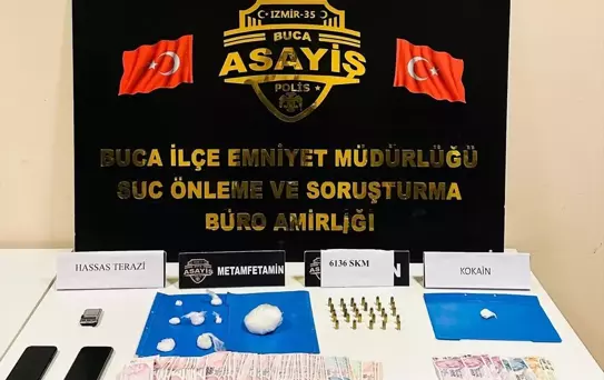 İzmir'de Uyuşturucu Operasyonu: 2 Gözaltı