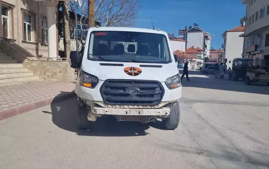 Kamyonet Kazası: Sürücü Hayatını Kaybetti