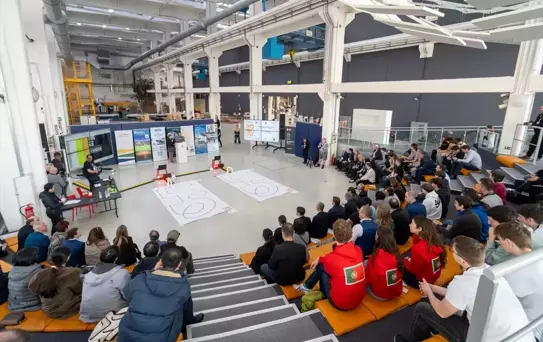 Bursa'nın Robot Takımları Çekya'da Başarı Elde Etti