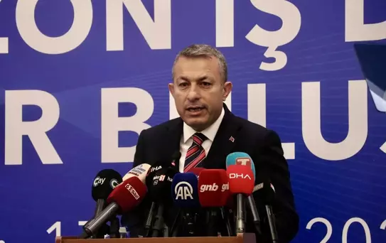 Işıkhan: Türkiye Büyümeye Devam Ediyor