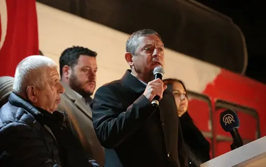 CHP Genel Başkanı Özel'den Bolu Belediyesine yönelik 'irtikap' operasyonuna ilişkin açıklama Açıklaması